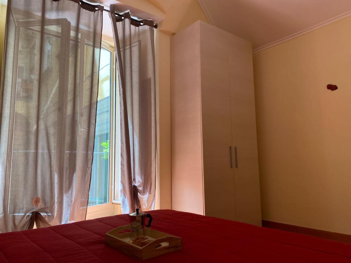 Home In Love: Vicoletto Dei Presepi Napoli Bagian luar foto