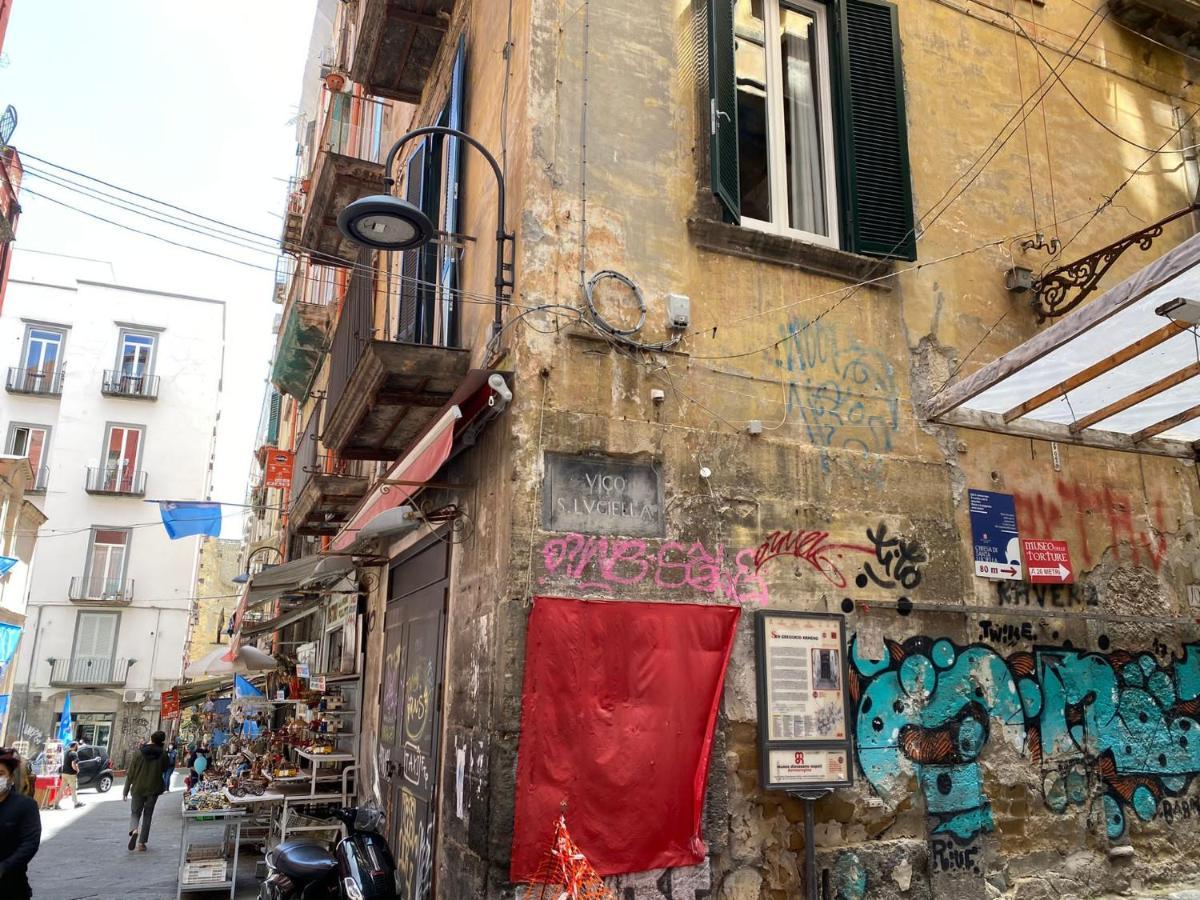 Home In Love: Vicoletto Dei Presepi Napoli Bagian luar foto