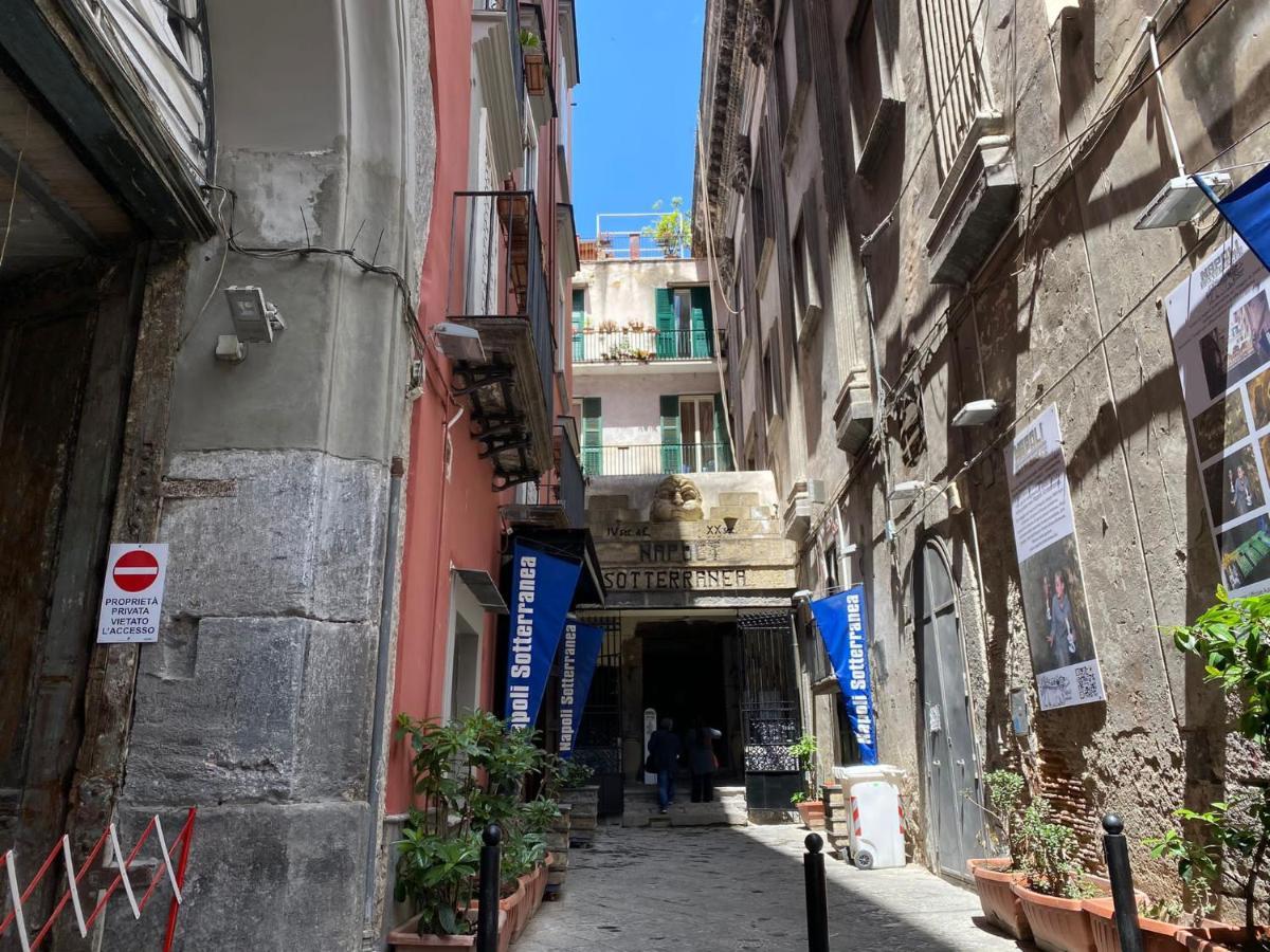 Home In Love: Vicoletto Dei Presepi Napoli Bagian luar foto