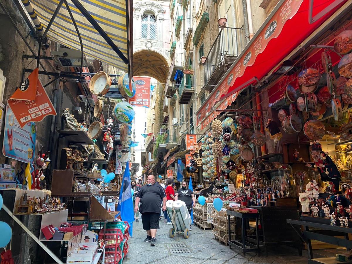 Home In Love: Vicoletto Dei Presepi Napoli Bagian luar foto